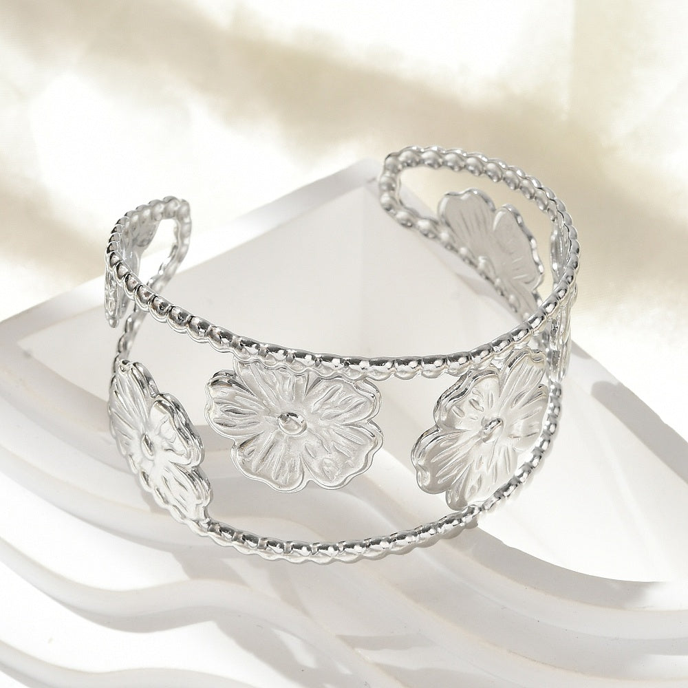 Silver Bloom Statement Cuff (Silver)