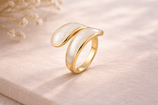 The Ellis Shell Ring