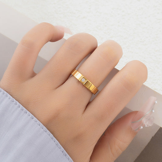 Quinn Statement Ring
