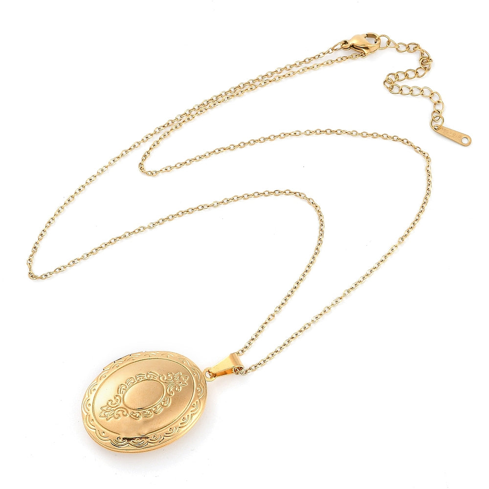 Stori Locket Necklace